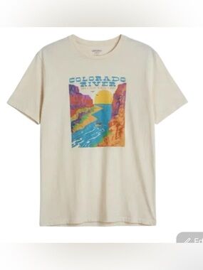 Old Navy Cream Scenic Colorado River Graphic Tee